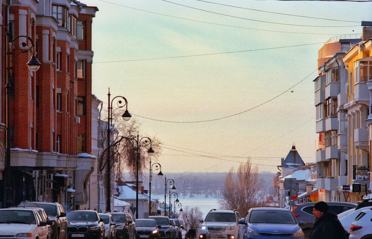 Плёнка проявлена и отсканирова, результат радует)
Kodak ultramax 400 + Юпитер 37а | Сетка — новая социальная сеть от hh.ru