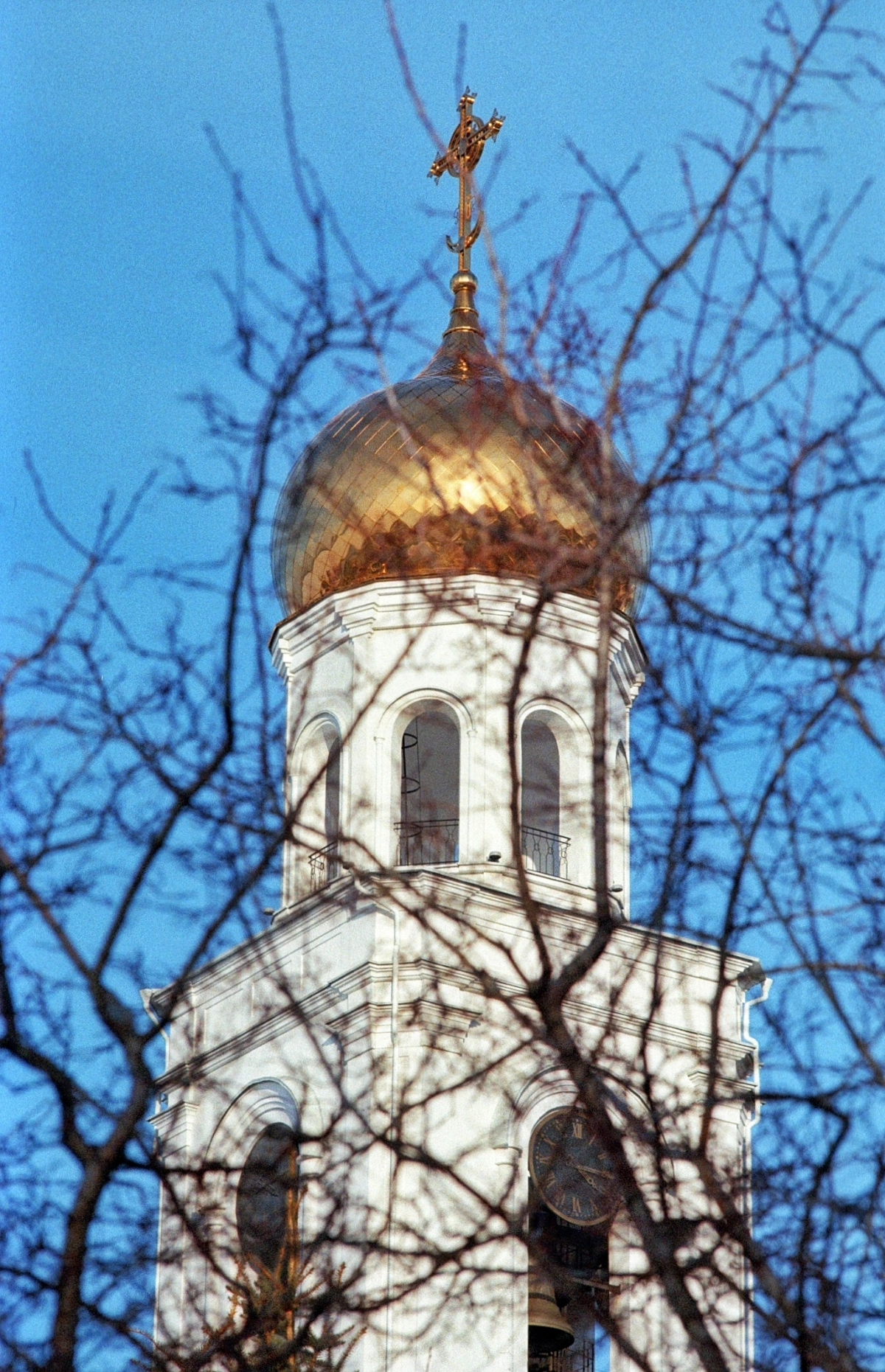Плёнка проявлена и отсканирова, результат радует)
Kodak ultramax 400 + Юпитер 37а | Сетка — новая социальная сеть от hh.ru