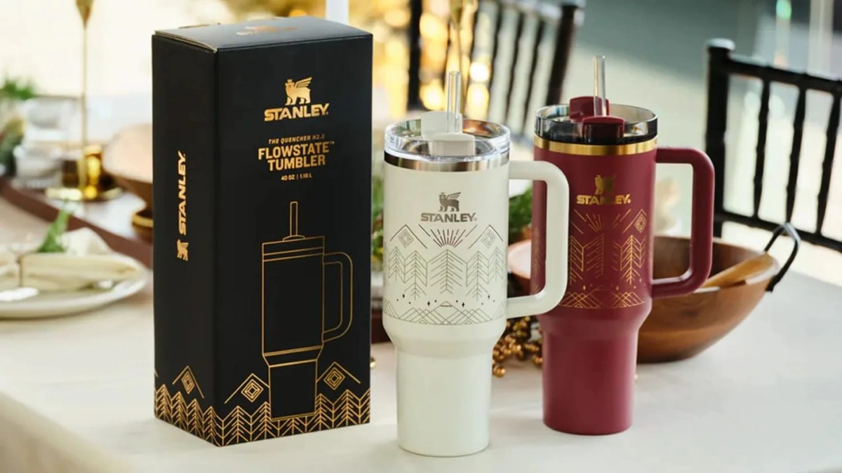У меня были посты про компании Thermos и Crocs (а еще про джиббитсы). Так вот, у них есть общая ниточка - это маркетолог Теренс Рейли | Сетка — новая социальная сеть от hh.ru