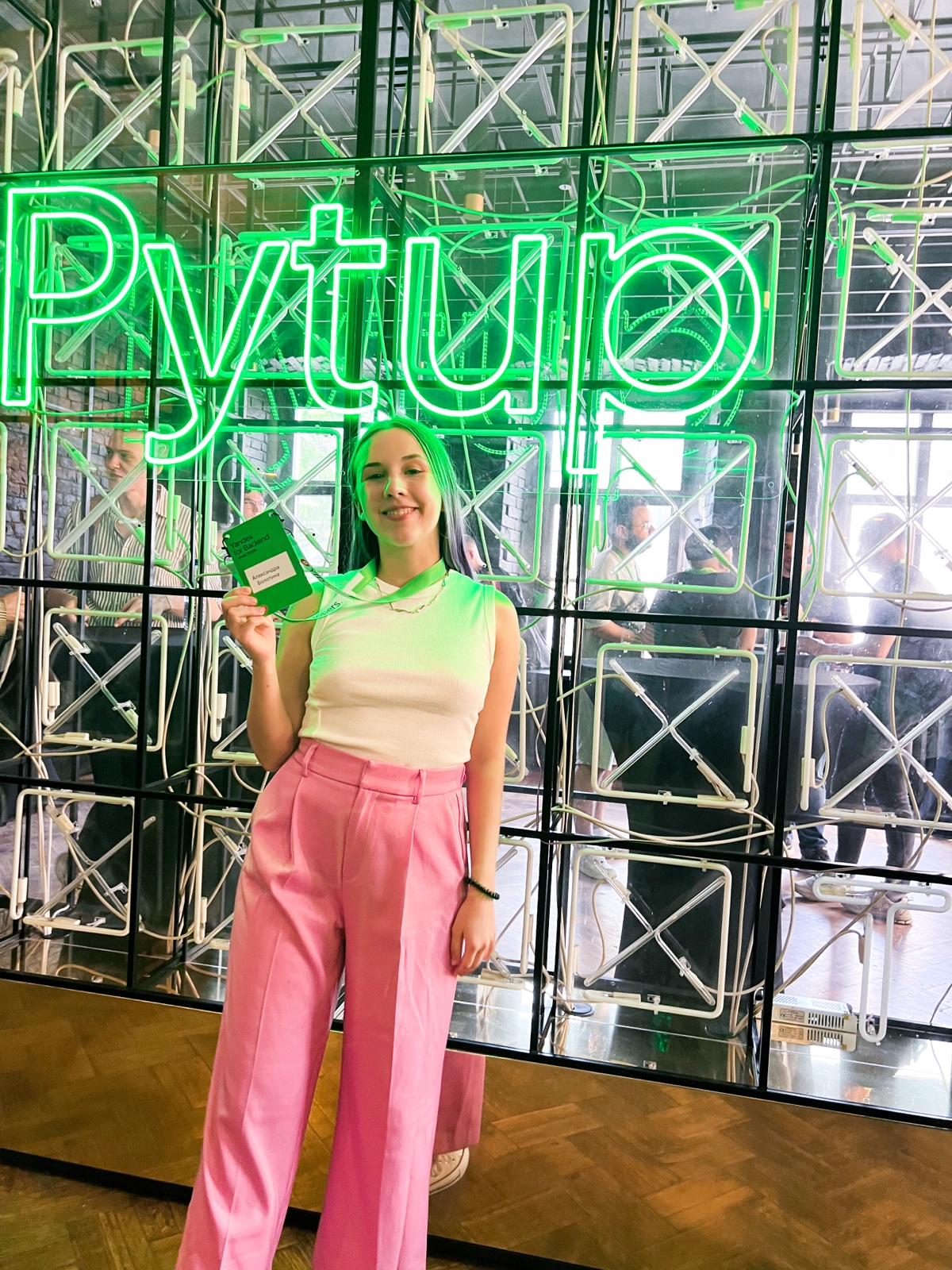 Очень рада была побывать на митапе Pytup от Яндекса💚
Ребята невероятно круто всё организовали, в следующих постах поделюсь инсайтами! | Сетка — новая социальная сеть от hh.ru