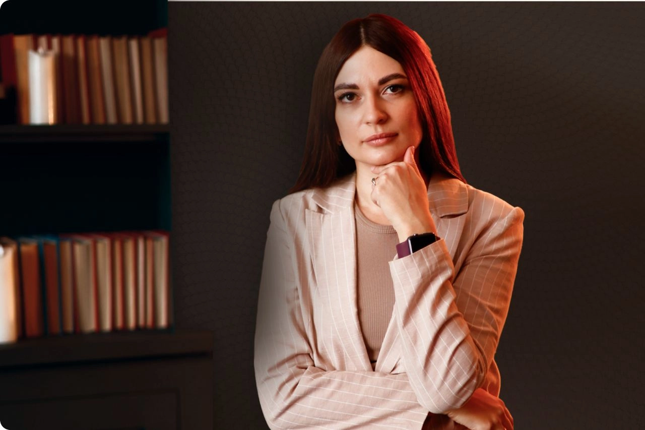 Меня зовут Ксения Страхова, я - коуч, психолог, предприниматель, бизнес-наставник. 
Мой путь - здесь | Сетка — новая социальная сеть от hh.ru