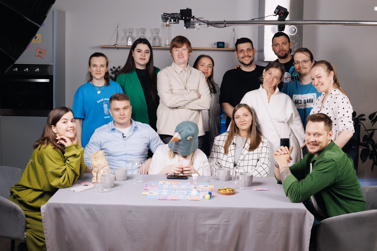 Часы на площадке пролетели с атмосферой дружеской тусовки под настолку) Играли в дарк китчен — где ожившие продукты строили бизнес и продавали блюда голубям, а муравьи стали персоналом кухни | Сетка — новая социальная сеть от hh.ru