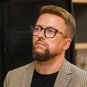 Игорь Гробовиков