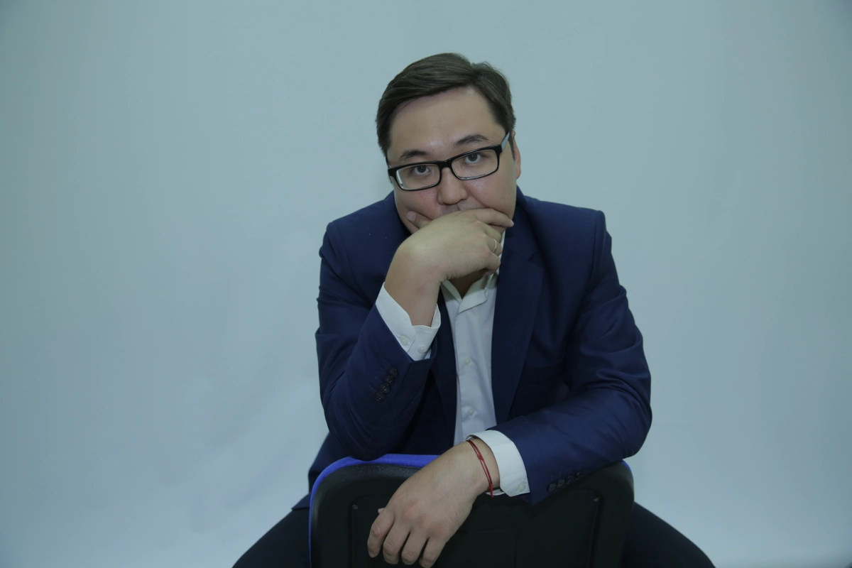 Владислав Сельнинов