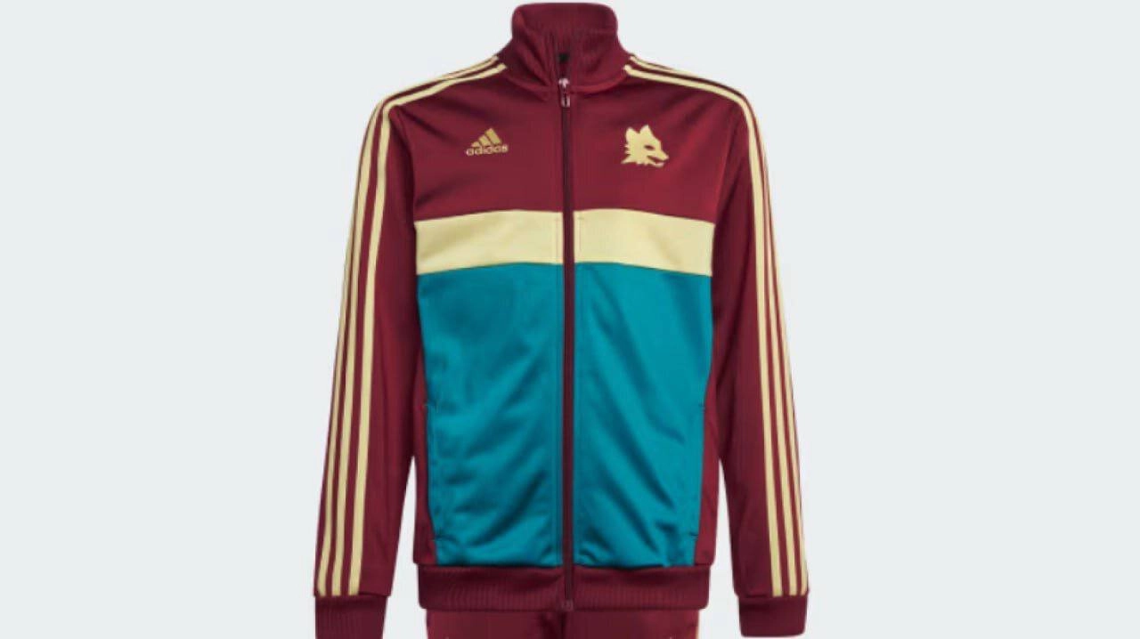 #Артем Просчитались, но где?
Итальянский футбольный клуб «Рома» и adidas выкатили новую коллекцию одежды | Сетка — новая социальная сеть от hh.ru