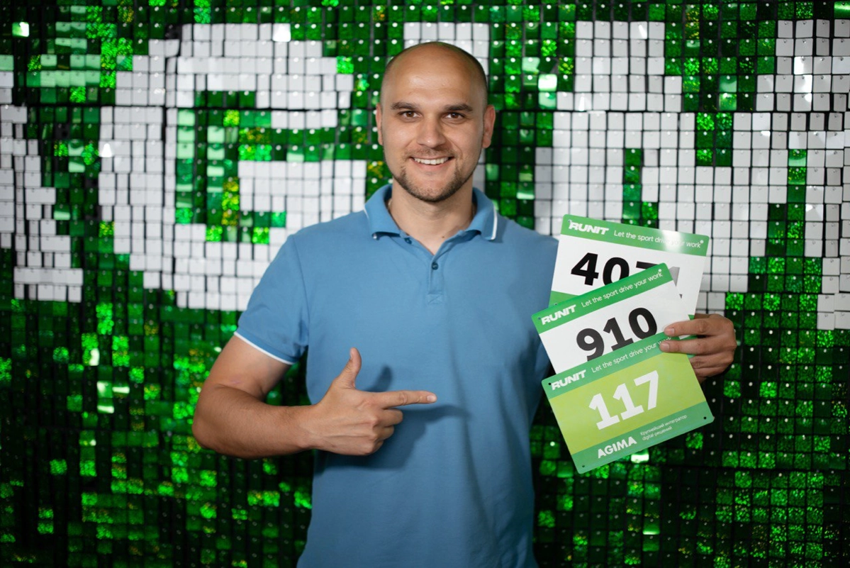 RUNIT!
 #сетка #agima #редсофт | Сетка — новая социальная сеть от hh.ru