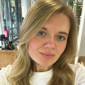 Алина Рыбак | Сетка — социальная сеть от hh.ru