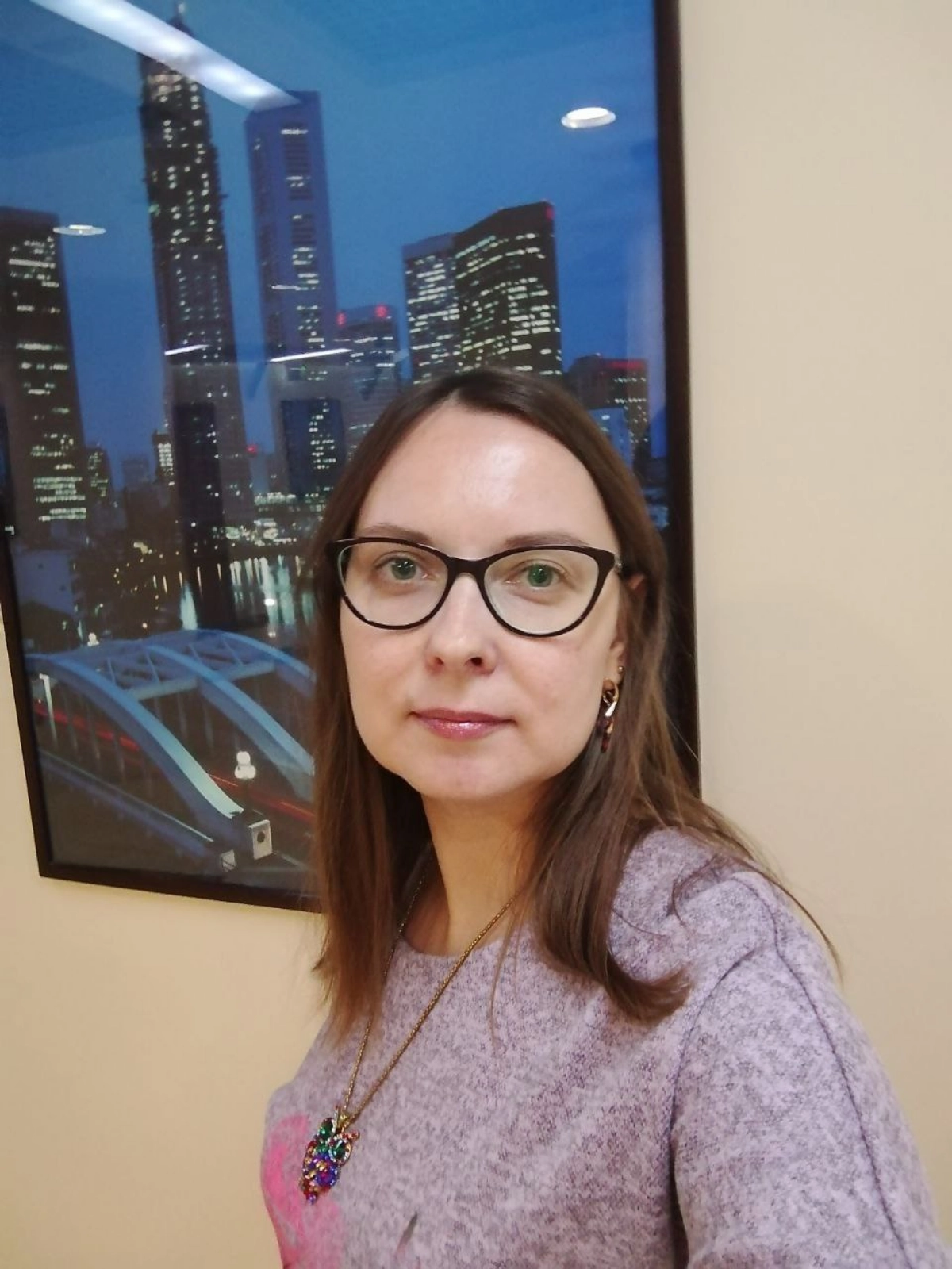 ​Один из неочевидных, но чрезвычайно полезных результатов длительного коучинга — умение выключать внутреннее радио.
Вы, конечно, все его знаете. У каждого из нас есть этот мерзенький внутренний голос | Сетка — социальная сеть от hh.ru
