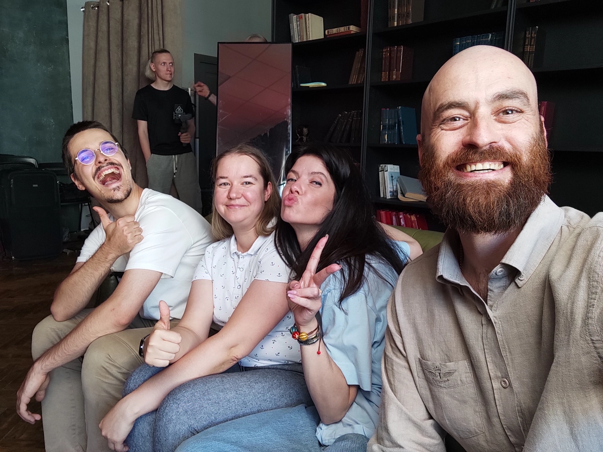В Самару приезжали GetLens с тест-драйвом фототехники. Мимо такого нельзя было пройти, с удовольствием съездила к ребятам.
Пообщались, подержала в руках разные тушки/стёкла, немного поснимали | Сетка — новая социальная сеть от hh.ru