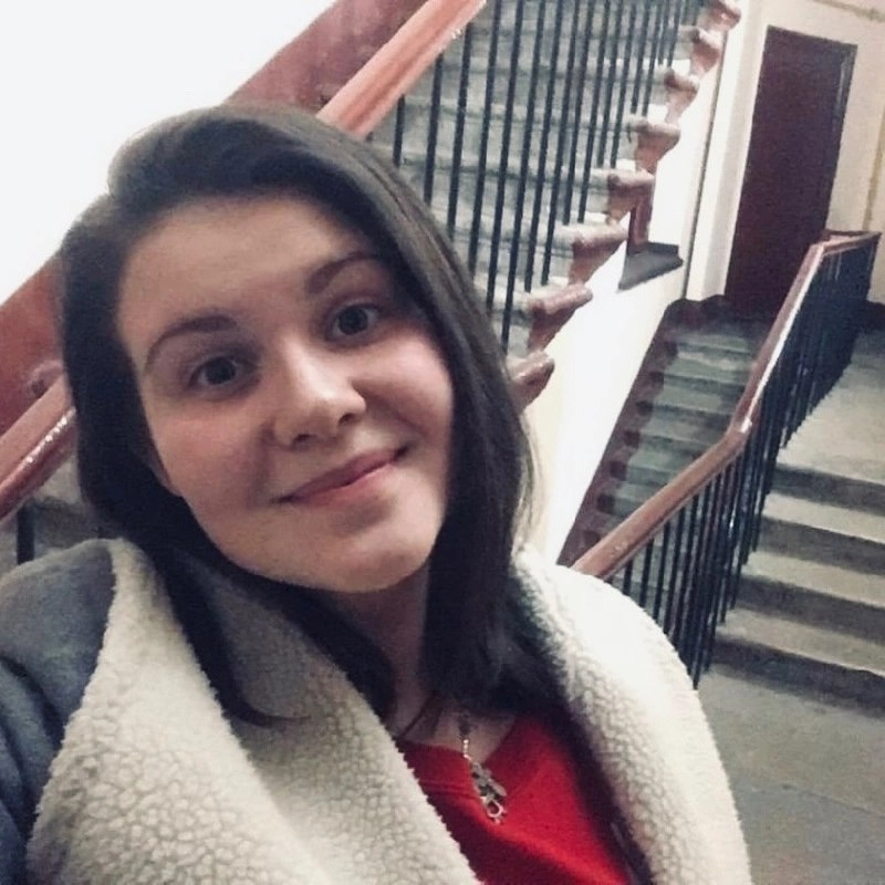 Эмоциональная безопасность в воспитании детей 🌸
Привет, друзья! Сегодня я хочу поделиться с вами одной из самых важных тем в воспитании детей — их эмоциональной безопасностью | Сетка — новая социальная сеть от hh.ru
