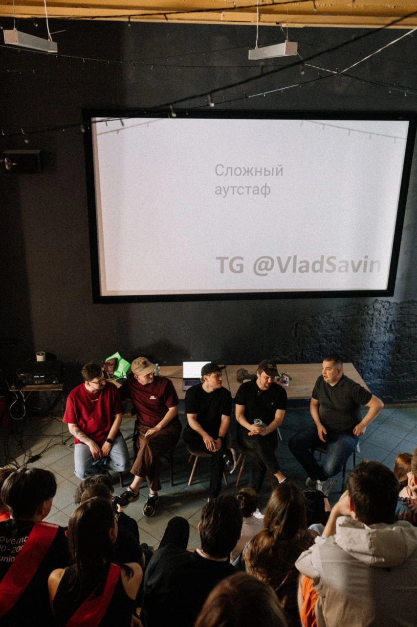 ААААаааааААААААААААААААААААААААААААААА. У нас фотки с Последнего звонка в Качалке пришли. Божечки, как же это круто. 
Кто был — ищите себя тут: https://disk.yandex.ru/d/JiDk2N7k-L5ksA | Сетка — новая социальная сеть от hh.ru