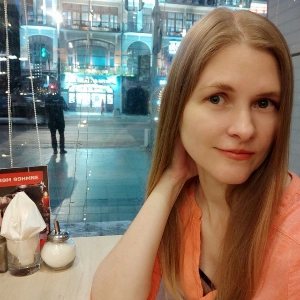 Александра Стукалова