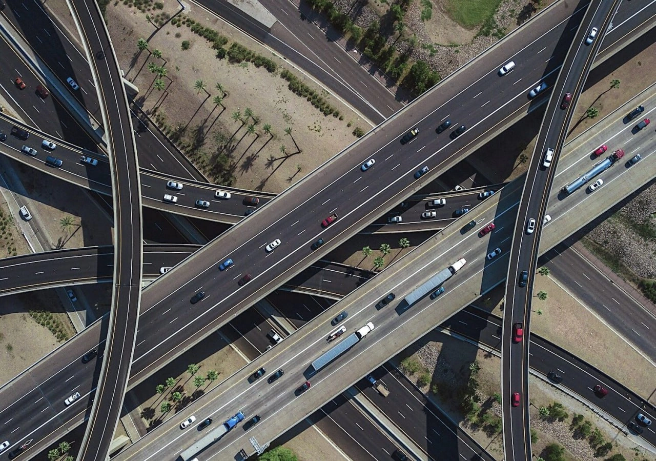 Больше, чем Quagga — пакет для маршрутизации FRRouting
https://habr.com/ru/companies/vasexperts/articles/831936/ | Сетка — новая социальная сеть от hh.ru