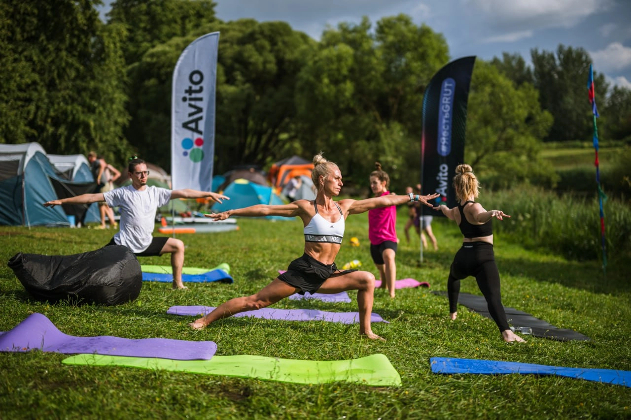 Golden Ring Ultra Trail 100 и активации партнеров
В конце июля в Суздале прошел 10-й фестиваль трейлраннинга Golden Ring Ultra Trail 100 в котором приняло участие более 8 000 участников из 19 стран ми... | Сетка — новая социальная сеть от hh.ru