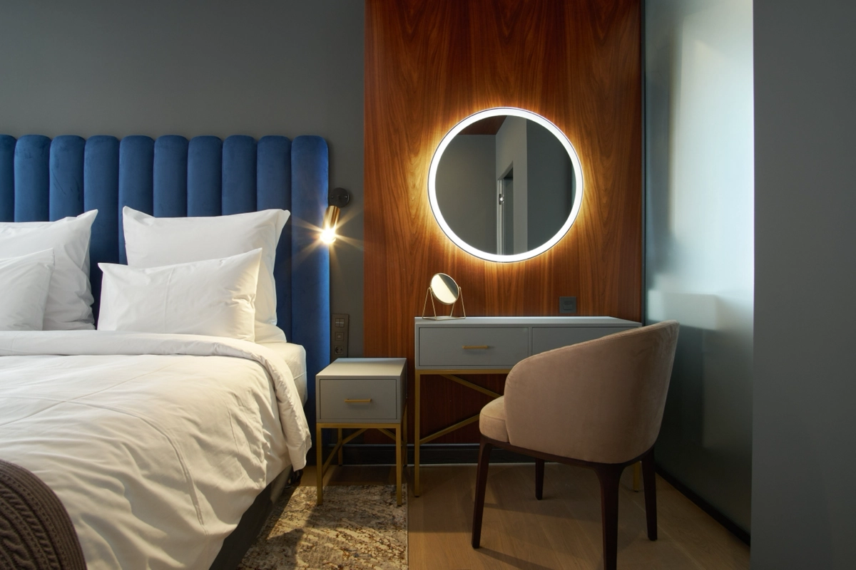 Привет!
Меня зовут Дмитрий, я генеральный менеджер в ARKA Hotel by Ginza Project. За 12 лет в индустрии гостеприимства прошел путь от беллмэна до генерального менеджера | Сетка — новая социальная сеть от hh.ru