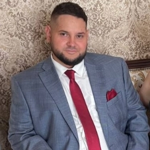 Виктор Савинов | Сетка — социальная сеть от hh.ru