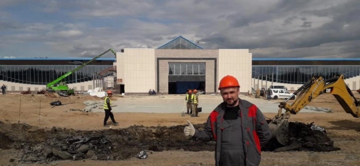 #постзнакомство 
Глава 2. 
Решил уехать в Санкт-Петербург, строить метро в Санкт-Петербург это 2003г ,
метро-строительство, только возобновилась после Собчака А.А. 
Матвиенко В.И | Сетка — новая социальная сеть от hh.ru