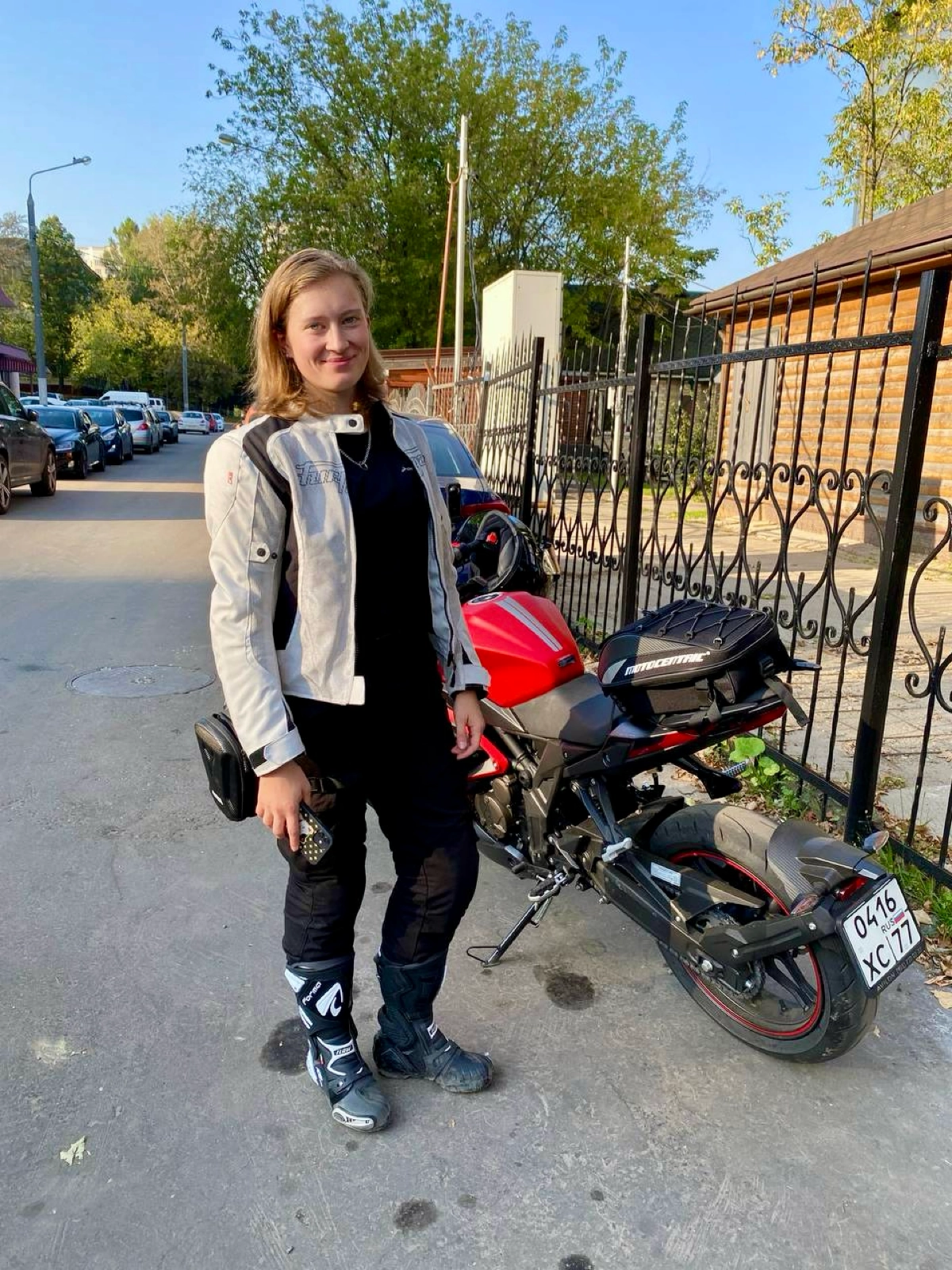 ✨🏍️ ПРО ВОПЛОЩЕНИЕ МЕЧТЫ🏍️✨
Банальное «если бы мне сказали год назад, что я куплю мотоцикл - я бы не поверила»😂 Но так оно и есть | Сетка — новая социальная сеть от hh.ru