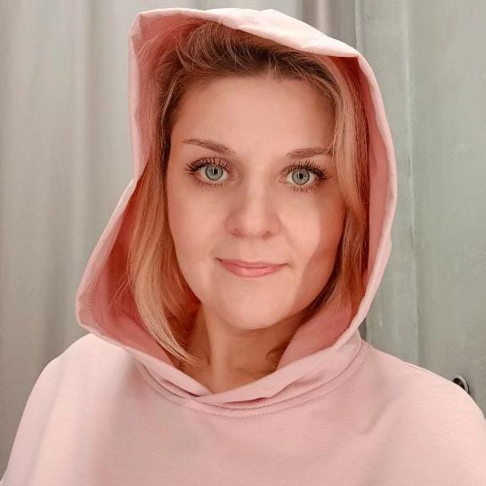 Юлия Шестакова