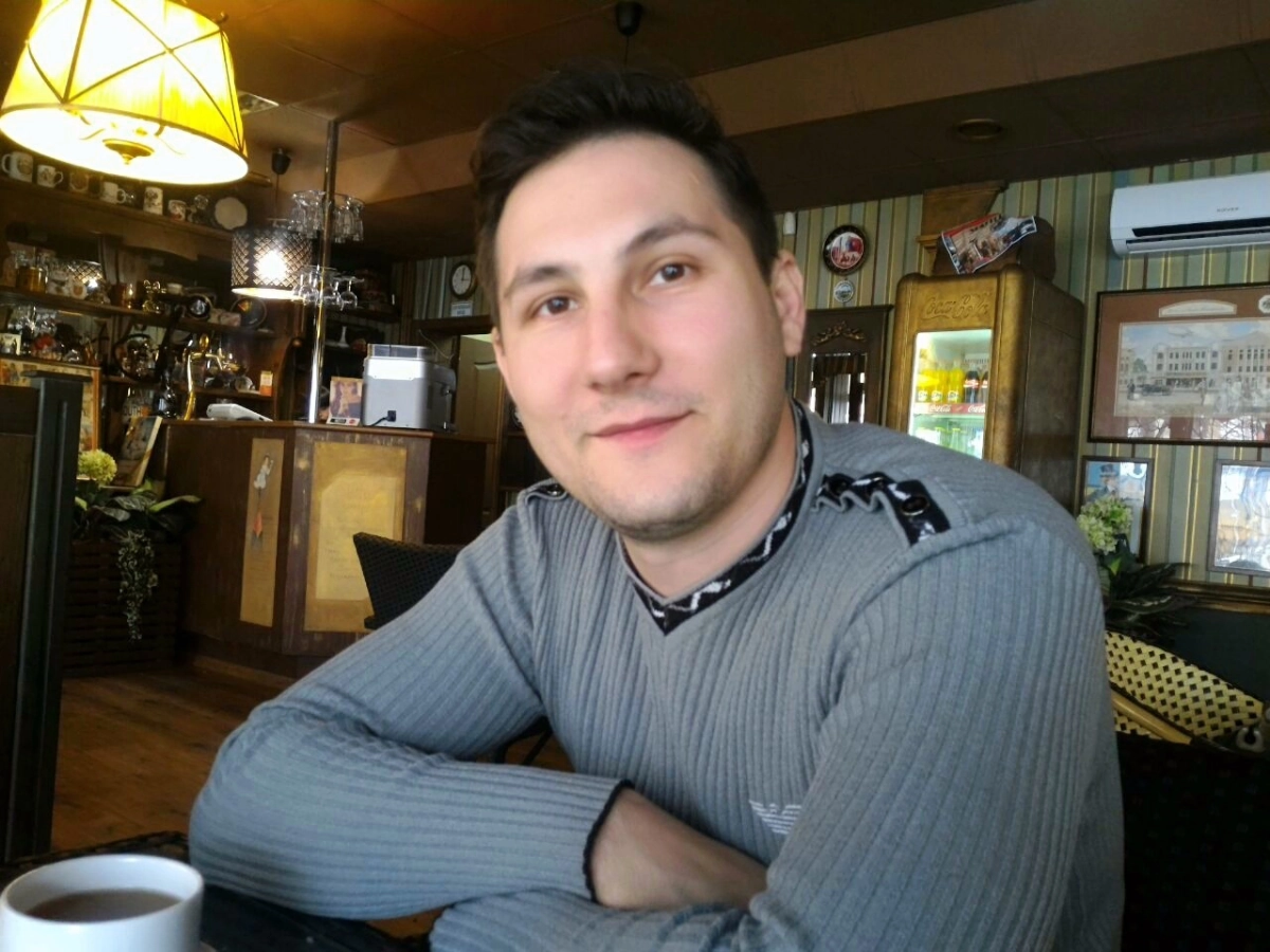 Денис Бт | Сетка — социальная сеть от hh.ru