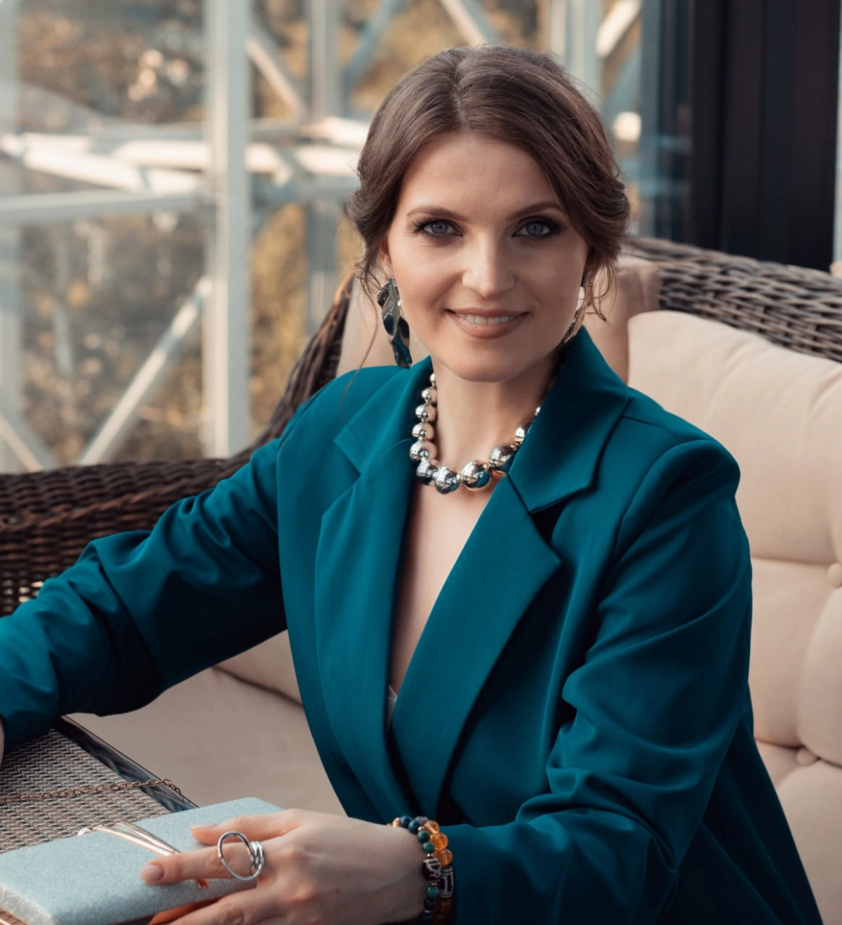 Ищите связки для продаж в телеграм? А я не просто нашла, я их проверяю, адаптирую и раскрываю все секреты успешного внедрения
Всем привет! Я рада новым подписчикам на своём канале | Сетка — новая социальная сеть от hh.ru