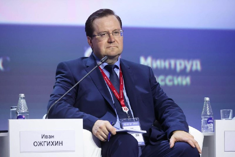 ⚡️ Экологическая безопасность — безопасность сотрудников
11 сентября в рамках Всероссийской недели труда прошла сессия «Экологическая безопасность — безопасность сотрудников», на которой эксперты обсу... | Сетка — новая социальная сеть от hh.ru