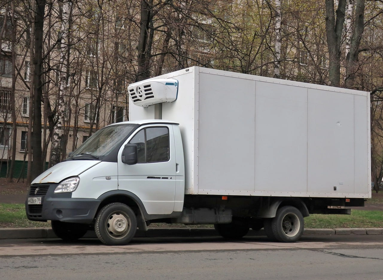 🥇 Сотрудники ФСБ остановили в Москве «Газель» со слитками золота на 18 млн рублей.
Драгоценный фургончик тормознули на Симоновском валу. Сотрудники ФСБ знали, какую машину остановить | Сетка — новая социальная сеть от hh.ru