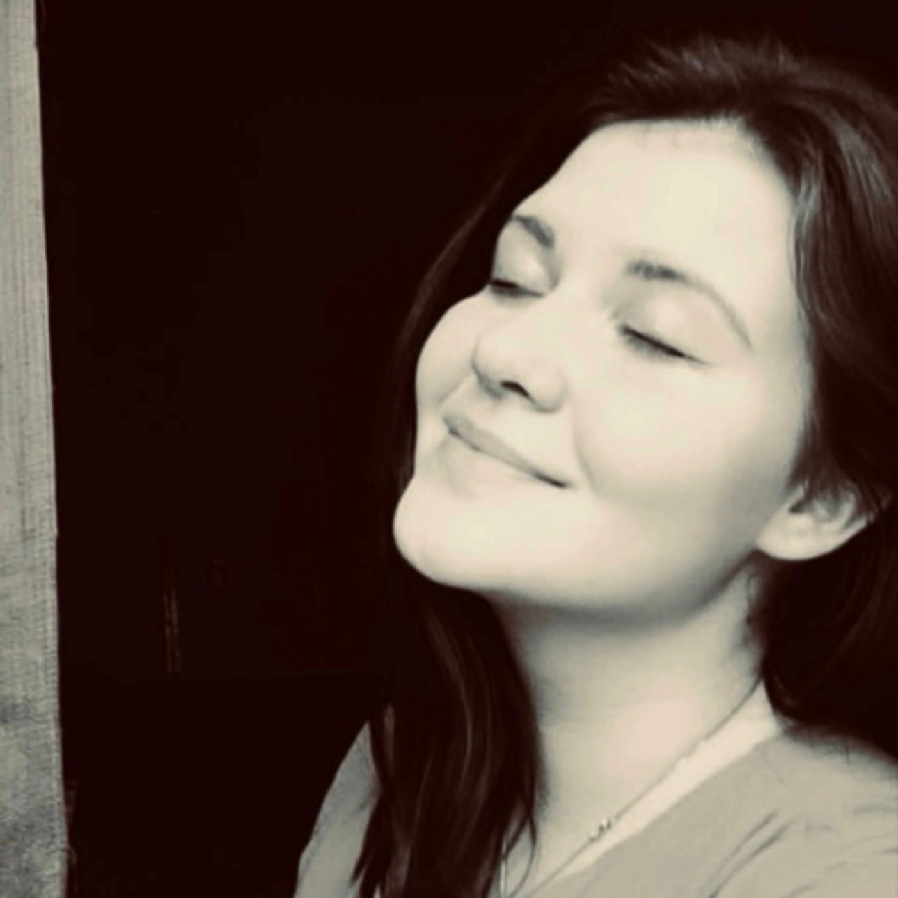 Как двигаться к мечте 💭 
Многие из нас застывают на месте, думая, что для больших перемен нужно сразу сделать что-то грандиозное. Но реальность другая — настоящий прогресс кроется в маленьких шагах | Сетка — социальная сеть от hh.ru