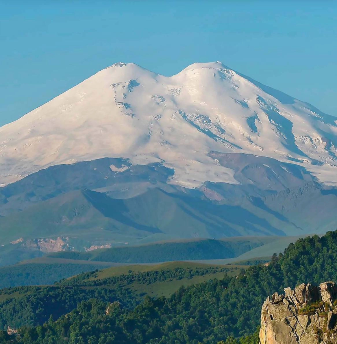 #вакансии #отель 
 
Местоположение: Кисловодск
Компания: ООО Санаторий Плаза 5
Должность: Операционный директор
Зарплата: 250 000 руб | Сетка — новая социальная сеть от hh.ru