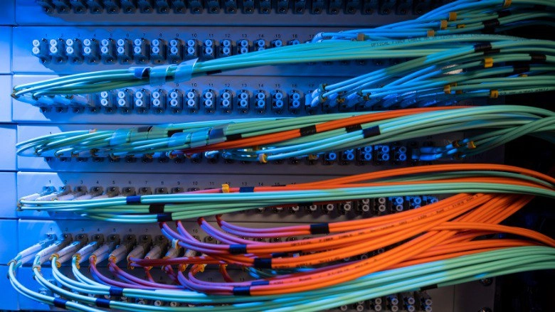 Конфигурирование DHCPv6 и SLAAC в IPv6-сетях
https://habr.com/ru/companies/otus/articles/843186/ | Сетка — новая социальная сеть от hh.ru