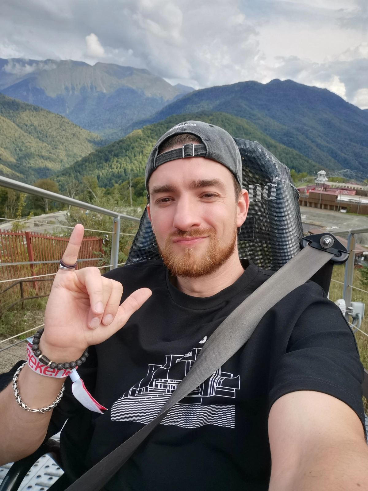 #нетворкингвгорах
Я люблю свою работу за то что делаю классный контент для предпринимателей и дарю им отличные эмоции. | Сетка — новая социальная сеть от hh.ru