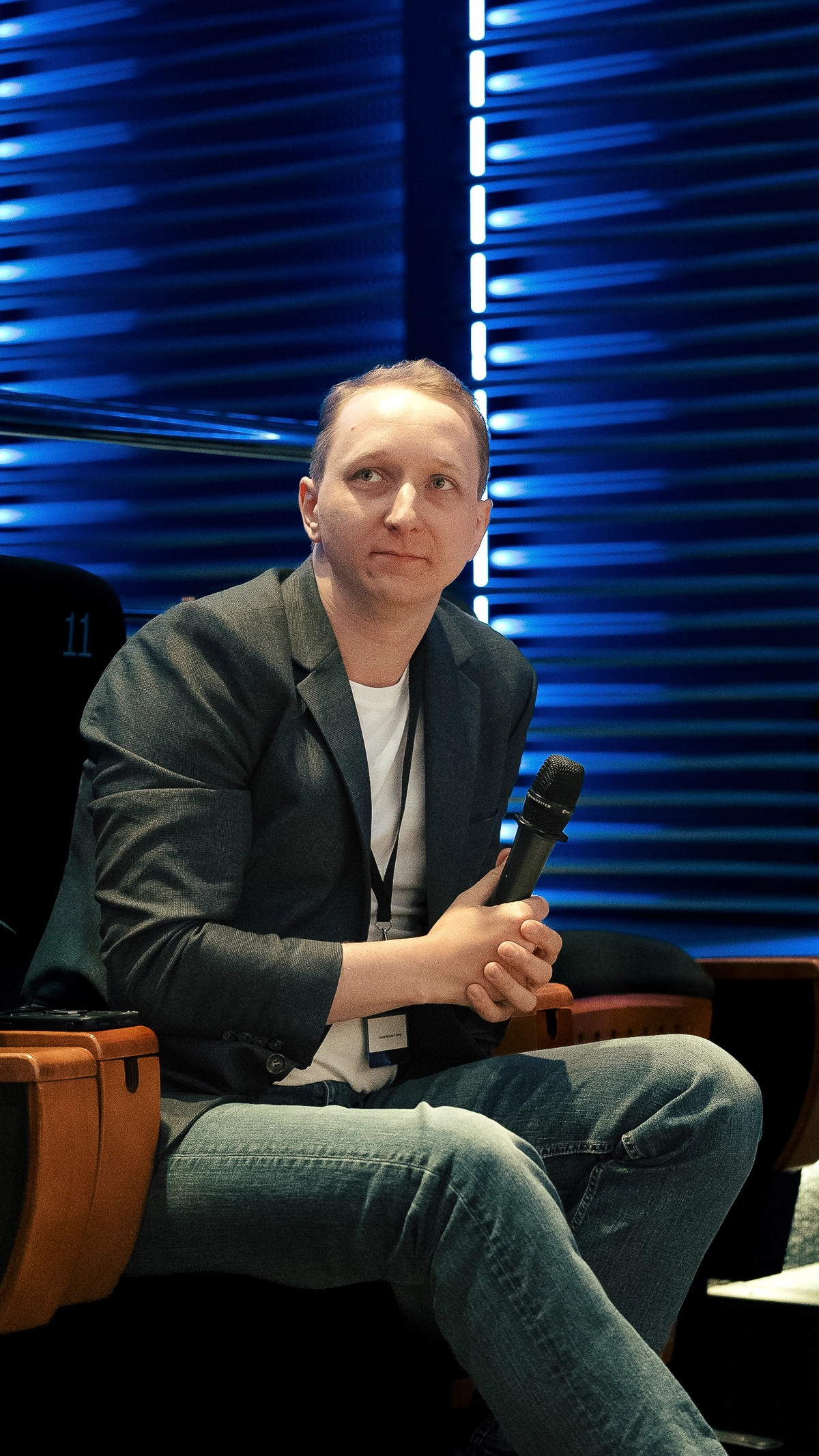#постзнакомство
Максим Канев, технический директор ИТ-компании.
Более 15 лет опыта в ИТ | Сетка — новая социальная сеть от hh.ru