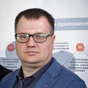 Максим Иванов