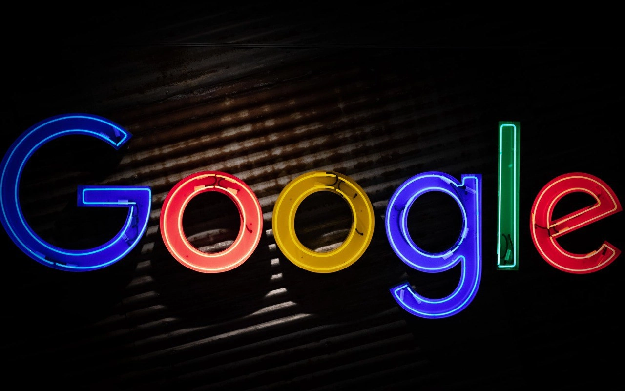 Google Архиватор
https://takeout.google.com/
Не благодарите | Сетка — новая социальная сеть от hh.ru