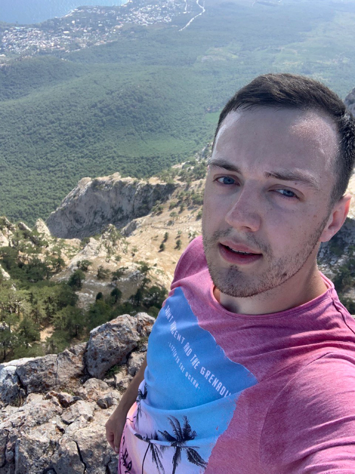 Илья Максимов