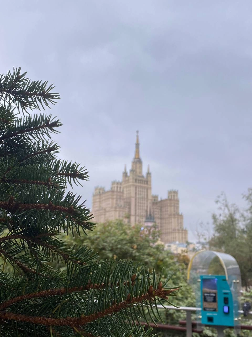 давайте начнем с самого начала
мы отправились в отпуск из нашей квартиры в Москве
в первую неделю отпуска я старался спать как можно больше и не заниматься делами, потому что именно такой образ жизни ... | Сетка — новая социальная сеть от hh.ru