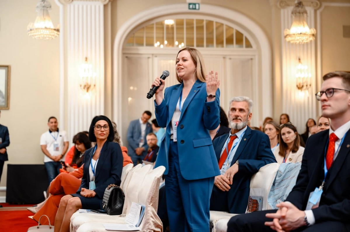 #ПостЗнакомство 

Привет! 

Меня зовут Татьяна Кархалёва, я адвокат и руководитель  интеллектуальной практики в Адвокатском бюро RBL | GRATA International | Сетка — новая социальная сеть от hh.ru