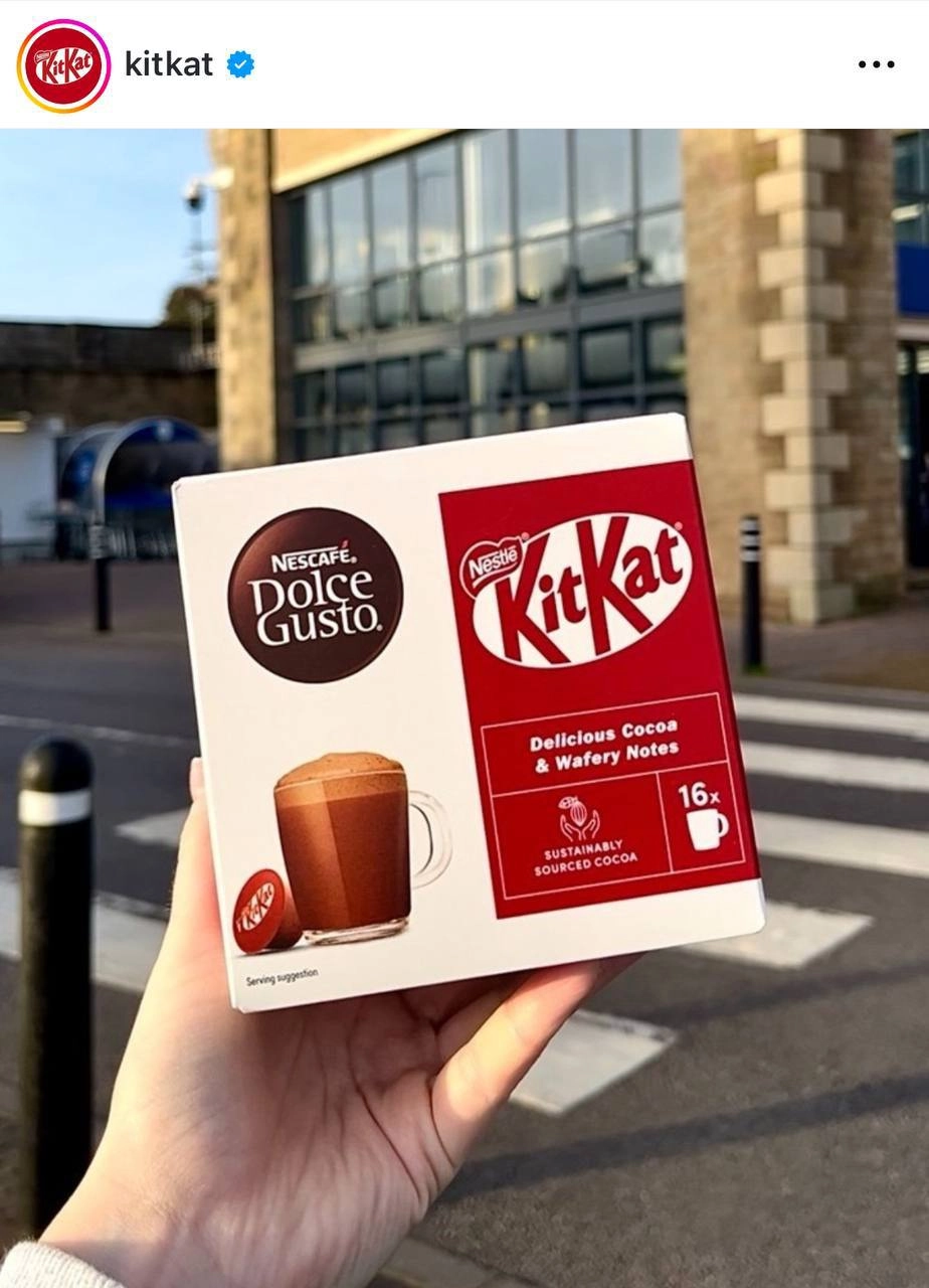 Ого, KitKat выпустил горячий шоколад в капсулах. Такие можно легко использовать в домашних кофемашинах.
Это мне нужно!
🍕 зумеры любят пиццу | Сетка — новая социальная сеть от hh.ru