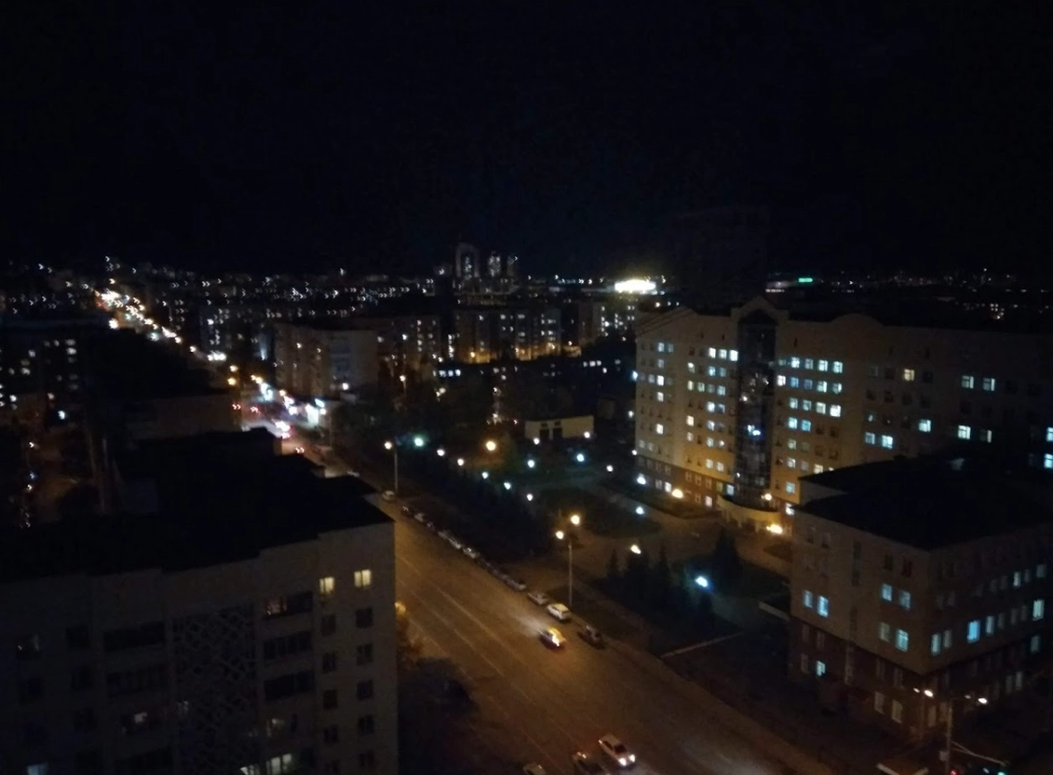 #землятрясение  
Ночное дежурство обернулось землетрясением…  
Однажды, в моей практике приключится интересный случай. Я тогда работала на своём втором проекте в карьере | Сетка — новая социальная сеть от hh.ru