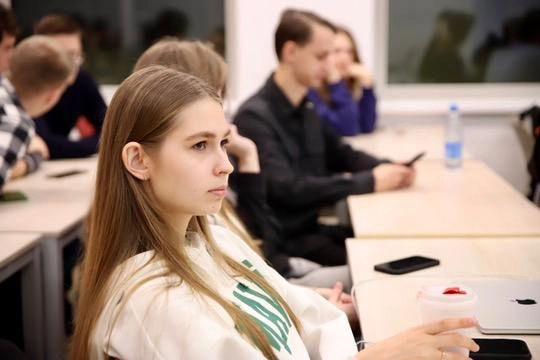 Открытый микрофон Клуба предпринимателей ФКН: Как это было?
19 ноября состоялся первый Открытый микрофон Клуба предпринимателей ФКН | Сетка — новая социальная сеть от hh.ru