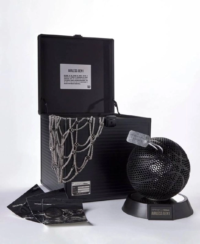 Off-White и Wilson дропнули эксклюзивную лимитку — сеточку для баскетбольного мяча за 3990 баксов (~386 тысяч рублей!). Причем цена не помешала сделать солд аут. В качестве бонуса дают наклейки | Сетка — новая социальная сеть от hh.ru