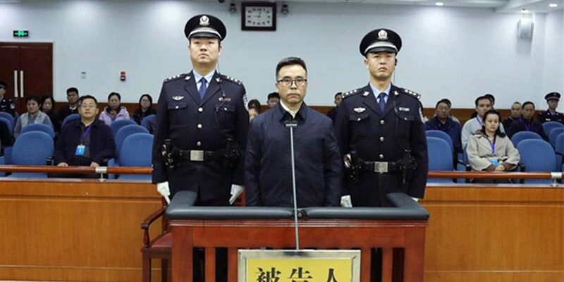 Бывшего председателя правления и секретаря партийного комитета Bank of China Лю Лянгьгэ казнят за взяточничество.
#новости #китай #интересное #азия #сетка | Сетка — новая социальная сеть от hh.ru