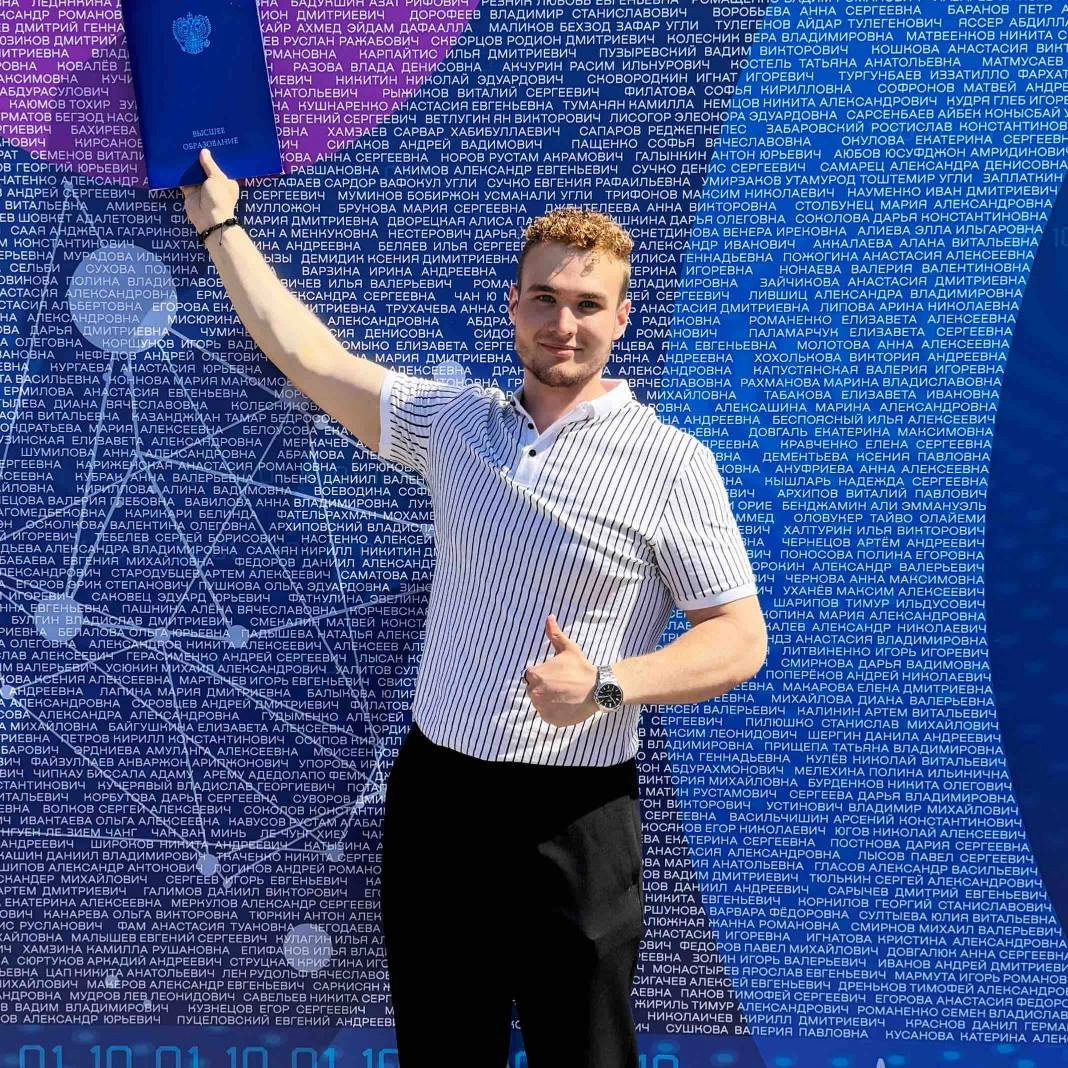 Даниил Бахтин | Сетка — социальная сеть от hh.ru