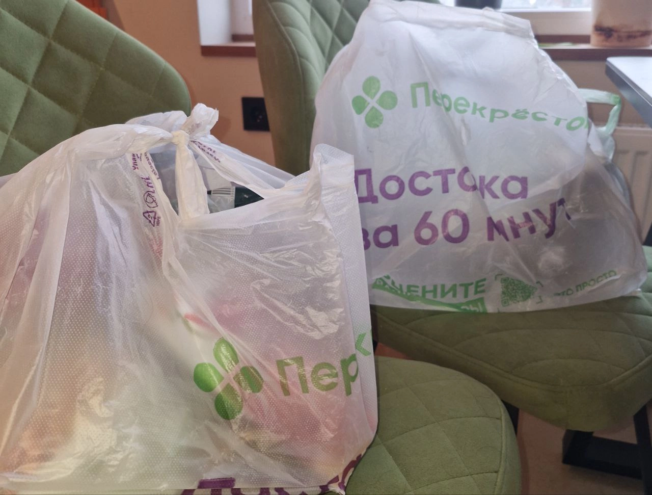 Сегодня рааанним утром, перед выходом на бокс, B2C разбудил меня вопросом "куда класть филе рыбы, в холодильник или морозильник?" | Сетка — новая социальная сеть от hh.ru