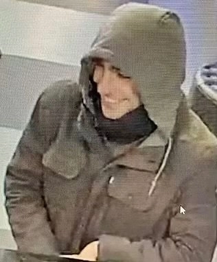 Убийца гендиректора страховой компании UnitedHealthcare — самый обсуждаемый человек в США прямо сейчас. В соцсетях неиронично пишут, что убийство совершил криминальный гений из фильма о Бэтмене | Сетка — новая социальная сеть от hh.ru