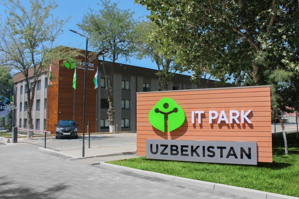 IT Park Uzbekistan открывает филиал в Саудовской Аравии 
И приглашает стартаперов принять участие в официальной церемонии открытия. 
Преимущества: 
– Выход на рынок с высоким спросом на IT-услуги | Сетка — новая социальная сеть от hh.ru