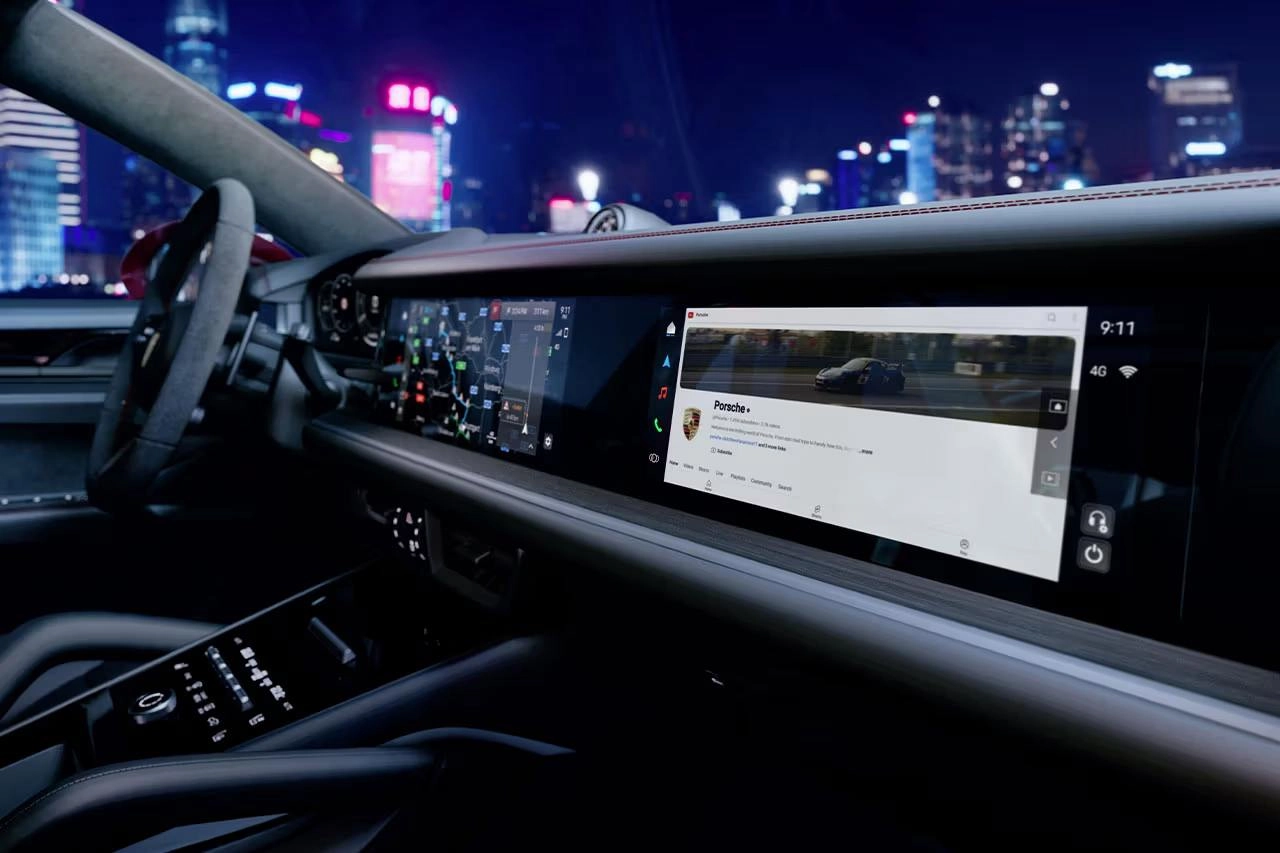 Porsche добавила полноценное приложение для просмотра видео на YouTube в мультимедийную систему своих автомобилей | Сетка — новая социальная сеть от hh.ru