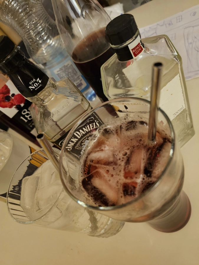 #Живели #ВашеЗдоровье #Cheers 🍹 🍸 🤩 | Сетка — новая социальная сеть от hh.ru