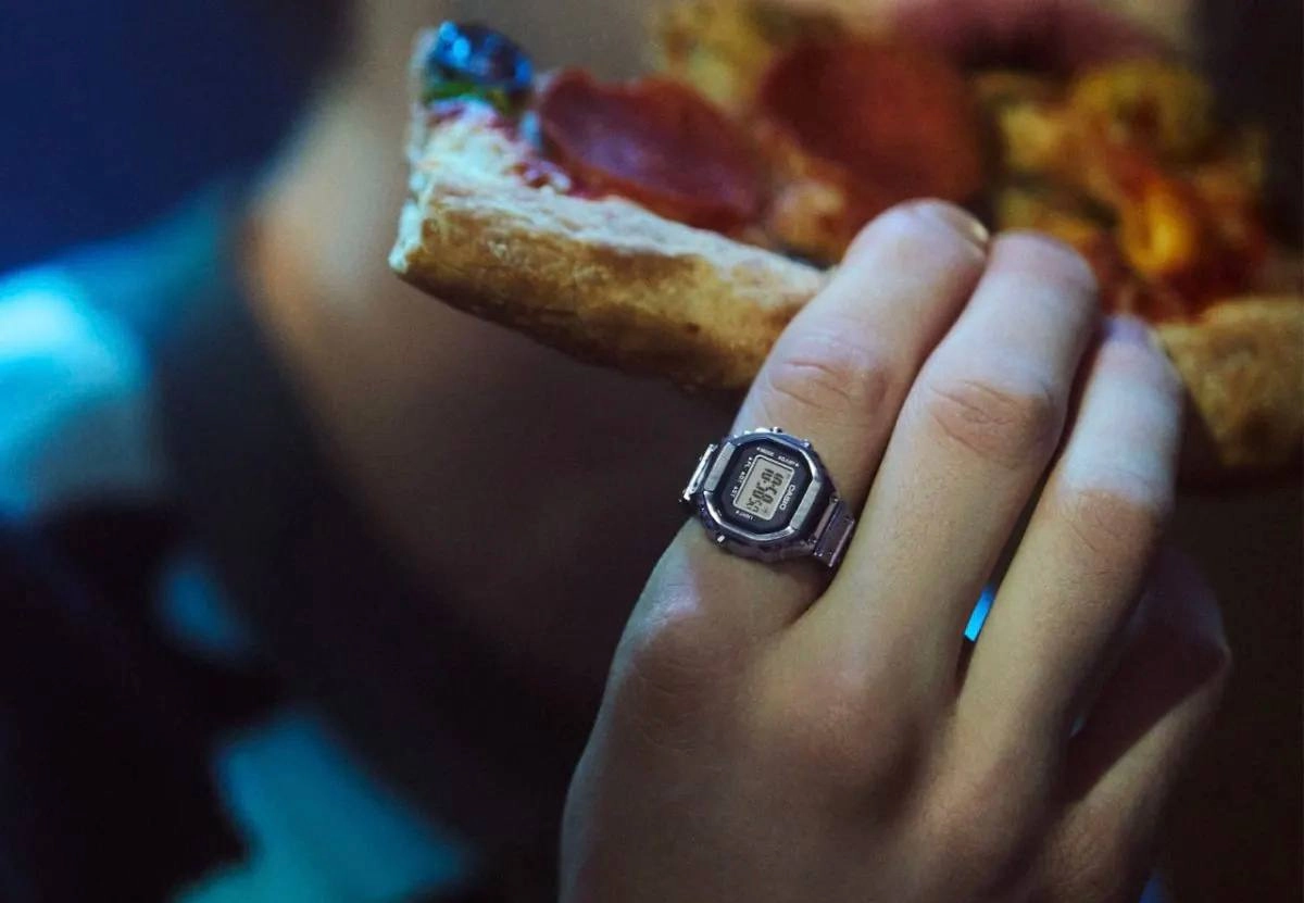 Casio Ring
К 50-летию Casio Watch решили подарить себе кольцо. Задняя часть корпуса и само кольцо отлиты в единый элемент. Всё остальное тоже чудесно | Сетка — новая социальная сеть от hh.ru