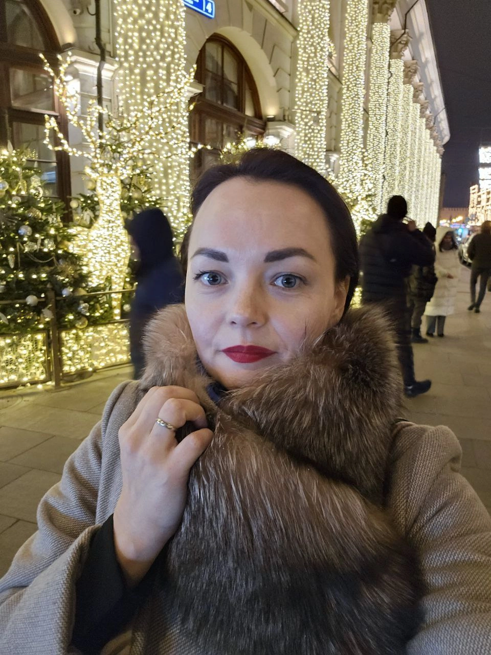 Вот такое сообщение прочитала вчера от хорошей знакомой.
Кстати, кому хорошего консультанта по общепиту (рестораны, кафе) - поделюсь её контактом | Сетка — новая социальная сеть от hh.ru